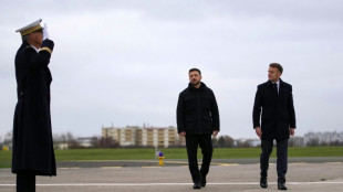 "Historisches" Rüstungsabkommen geplant: Selenskyj zu Besuch in Frankreich eingetroffen