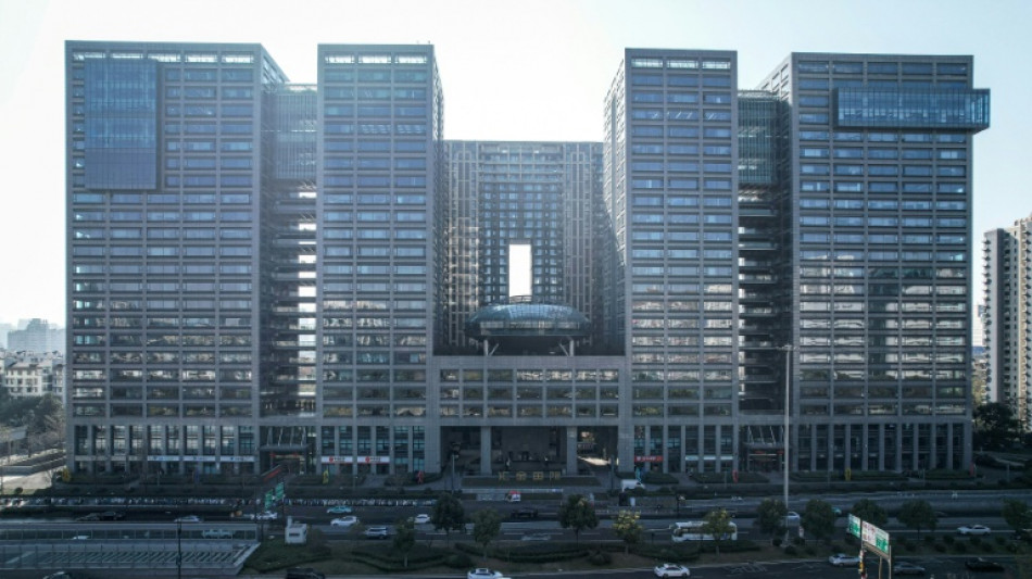 Gigantes de la IA de EEUU acusan a rivales chinos de robo masivo de datos