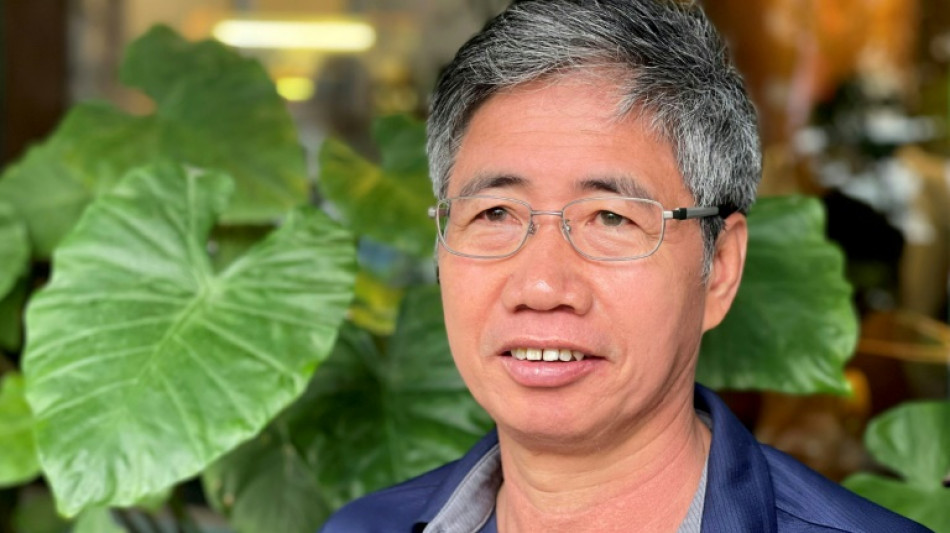 Vietnã condena jornalista por comentários publicados no Facebook