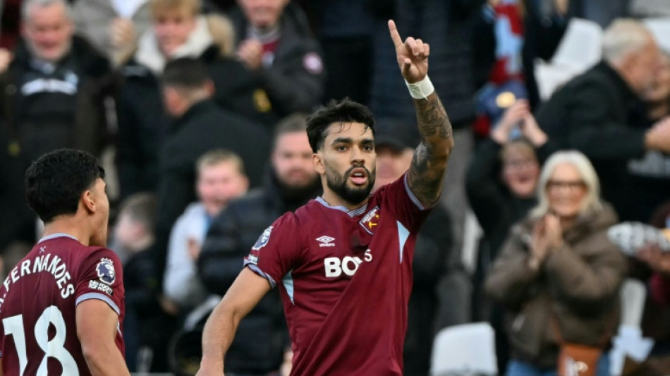 Nuno celebrates first win as West Ham boss