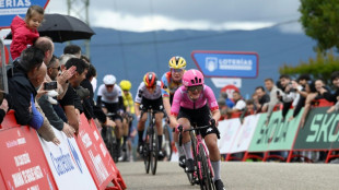 La suiza R&uuml;egg gana la primera etapa de la Vuelta a Espa&ntilde;a femenina y es l&iacute;der
