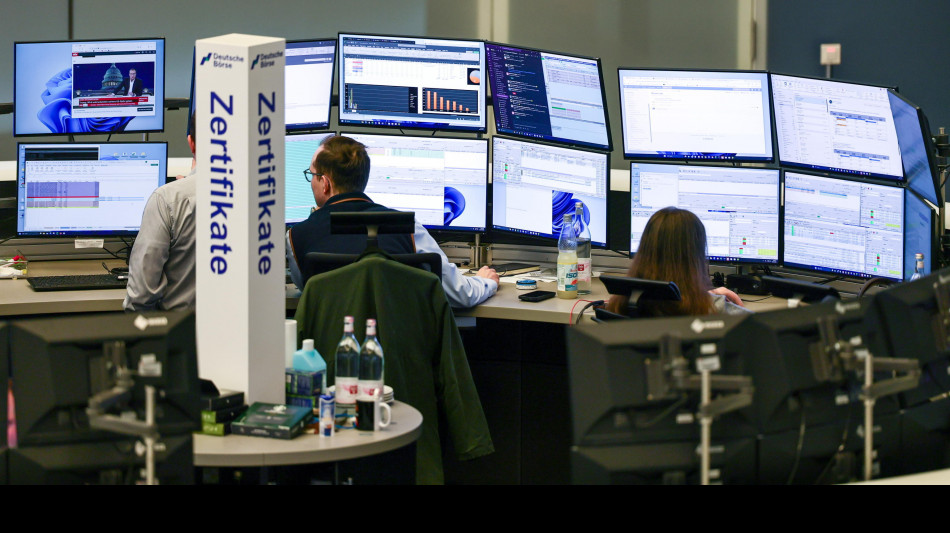 Borsa: l'Europa rallenta, future Usa in ribasso, Milano +0,25%