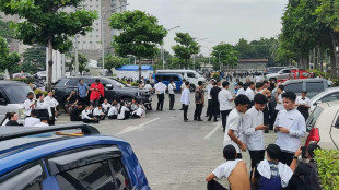 Six killed as major quake strikes southern Philippines