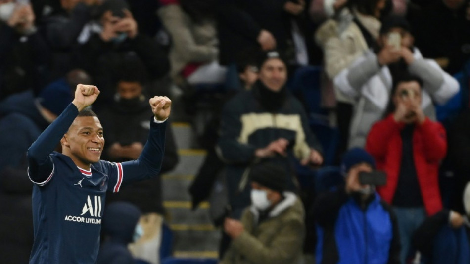L1: Mbapp&eacute; sans &eacute;gal, Benitez maintient Nice sur le podium