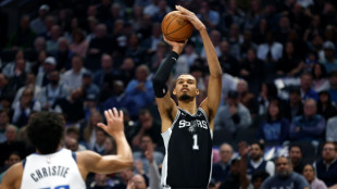 NBA: Wembanyama porte San Antonio contre Dallas, premiers pas de Yabusele avec Chicago