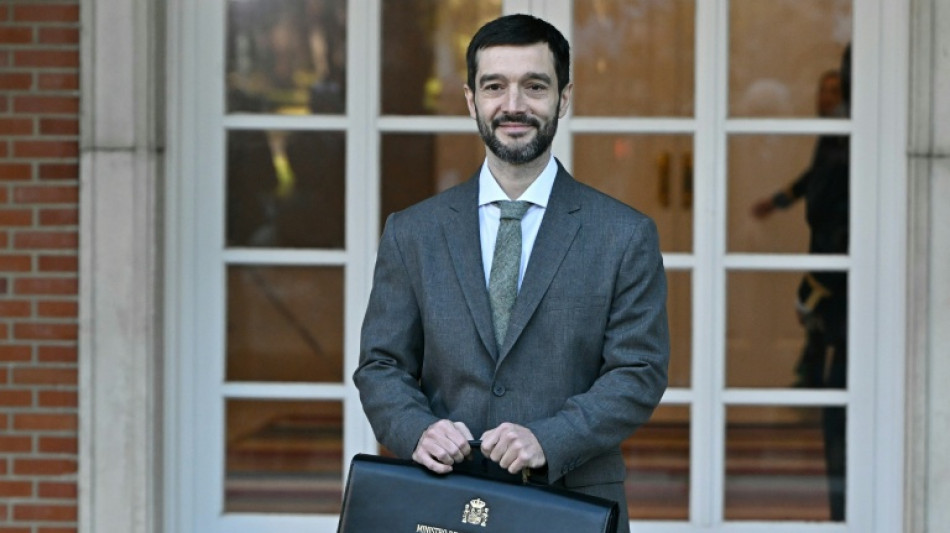 Booking elimina unos 4.000 anuncios de alojamientos en España a petición del Gobierno