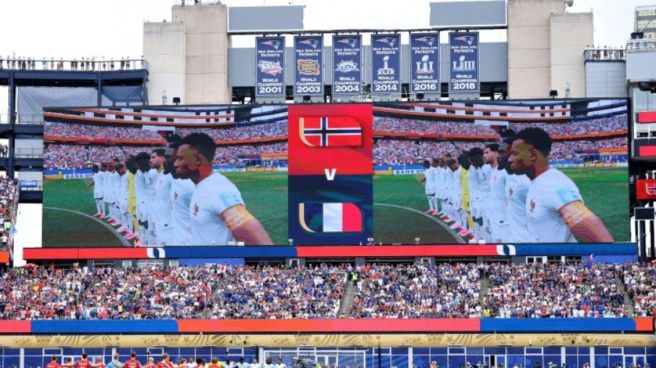 Jogos da Copa t&ecirc;m minuto de sil&ecirc;ncio em homenagem &agrave;s v&iacute;timas dos terremotos na Venezuela