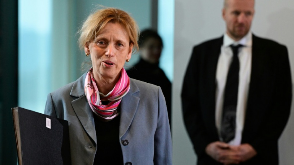 Bericht: Prien will 2,7 Milliarden Euro bei Kinder- und Jugendhilfe einsparen