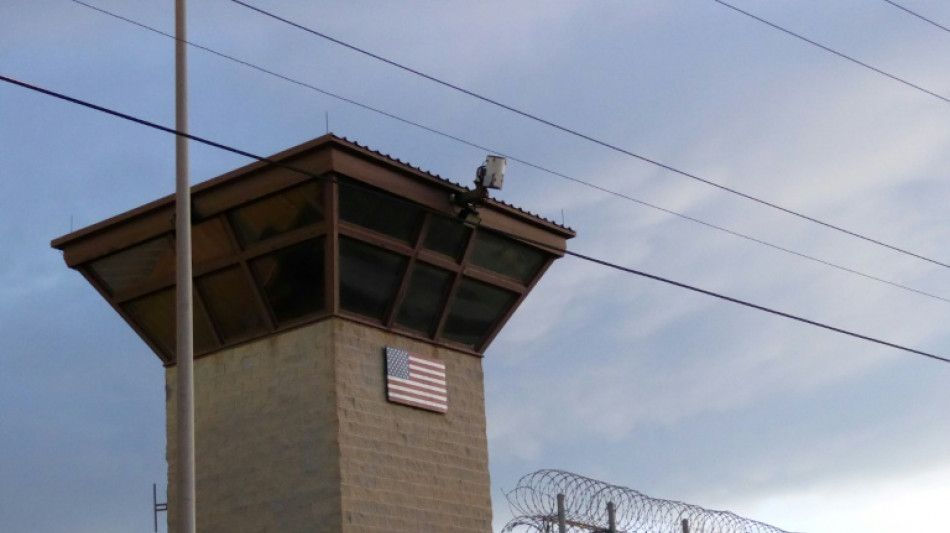 EEUU env&iacute;a migrantes a la base de Guant&aacute;namo