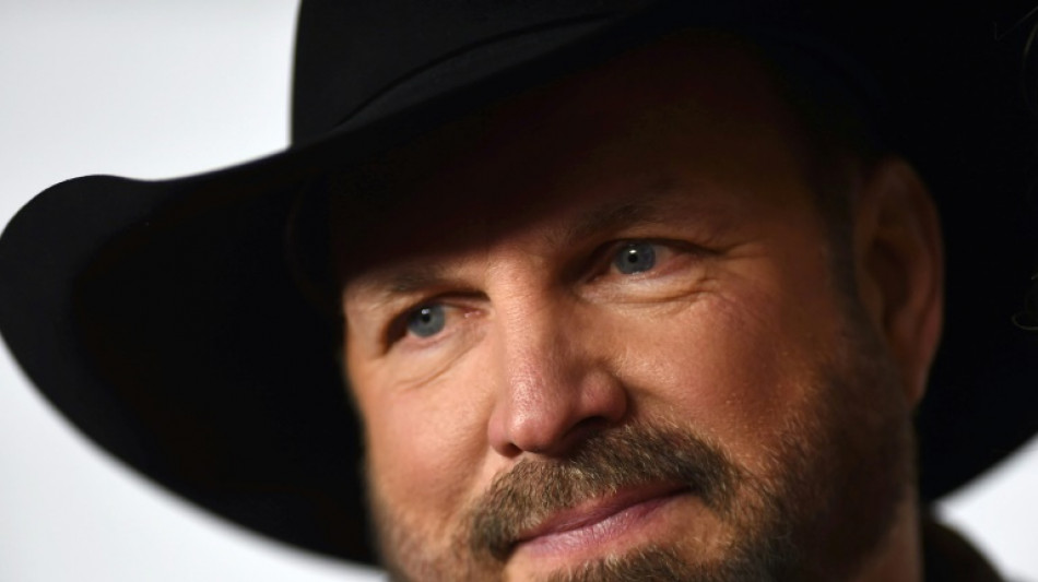 M&uacute;sico estadounidense de country Garth Brooks niega acusaciones de violaci&oacute;n