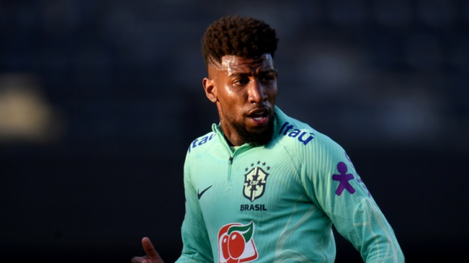 Milan anuncia contrata&ccedil;&atilde;o de Emerson Royal