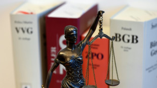 Gericht: Eritreer m&uuml;ssen bei Passbeschaffung zu Einb&uuml;rgerung mitwirken