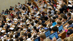Bundesforschungeministerin erwartet trotz Novelle R&uuml;ckgang an Baf&ouml;g-Beziehern