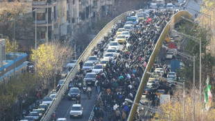 Nach H&auml;ndler-Protesten in Teheran gehen im Iran Studierende auf die Stra&szlig;en