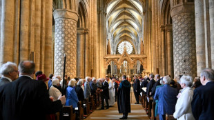 El rey Carlos III homenajea a los trabajadores humanitarios v&iacute;ctimas de las guerras en su mensaje de Pascua