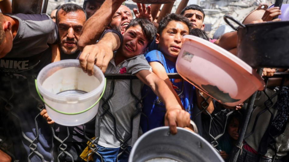 Enviado dos EUA visita centro de distribui&ccedil;&atilde;o em Gaza, onde crise humanit&aacute;ria se agrava