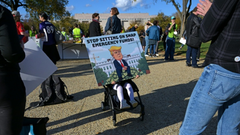 Justicia de EEUU ordena mantener ayuda alimentaria pese a cierre del gobierno