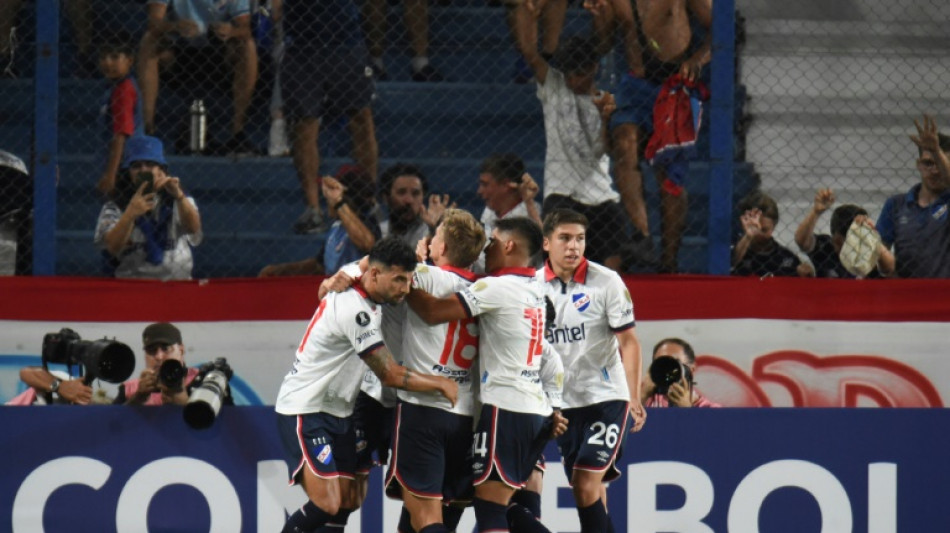 Nacional de Montevid&eacute;u vence Puerto Cabello e vai &agrave; 3&ordf; fase da Libertadores