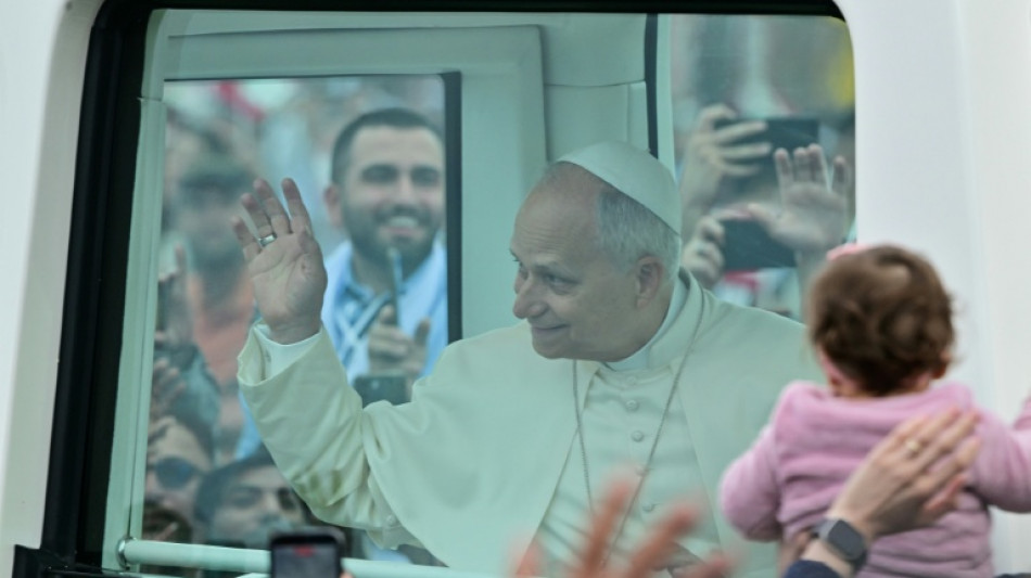 Pope urges end to hostilities at end of Lebanon trip