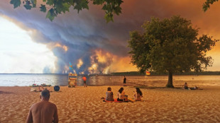 Waldbr&auml;nde in Frankreich und Spanien zwingen Zehntausende zur Flucht