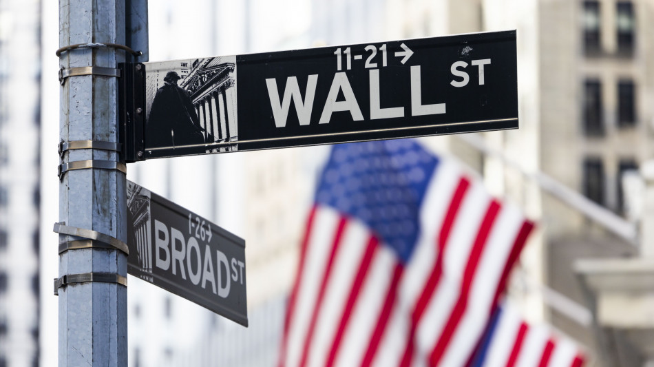 Wall Street peggiora su ipotesi escalation in Iran, Dj -0,91%, Nasdaq -1,38%