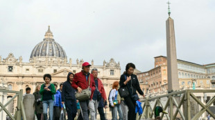 Org&iacute;as, asesinatos y esp&iacute;as: los demonios de la Santa Sede