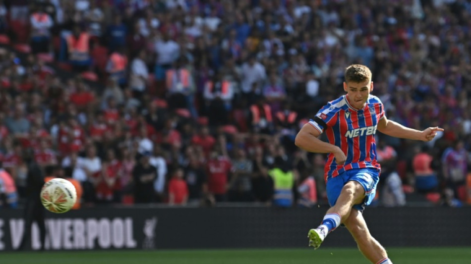 Crystal Palace vence Liverpool nos p&ecirc;naltis e conquista Supercopa da Inglaterra