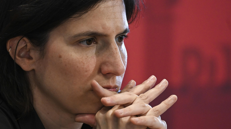 Schlein a Meloni, posi la clava. Chi ci guarda merita spettacolo diverso