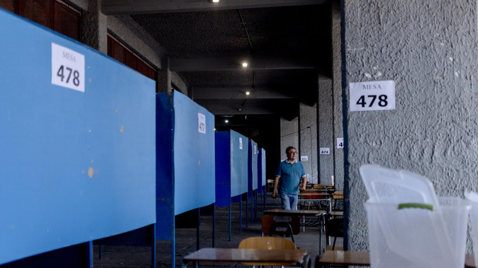 Presidenziali in Cile, per i sondaggi sar&agrave; ballottaggio