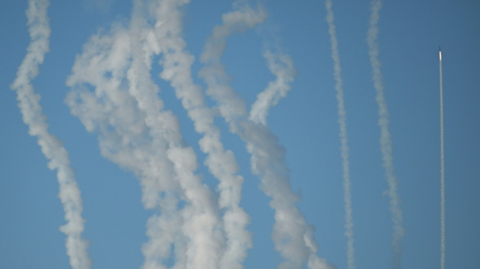 China lan&ccedil;a foguetes no segundo dia de exerc&iacute;cios militares ao redor de Taiwan