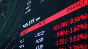 Borsa: l'Europa riduce il calo Wall Street debole, Milano -0,4%