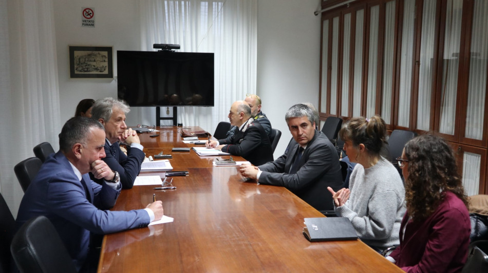 Studente ucciso: riunione in Prefettura, via libera ai metal detector portatili