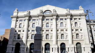 Borsa: Milano apre in rialzo (+0,54%)