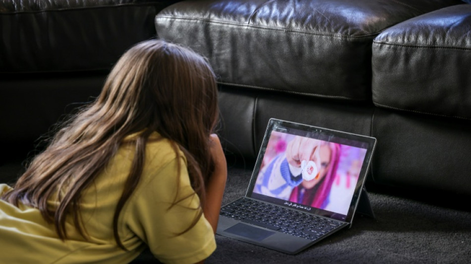 How Australia plans to ban under-16s from social media