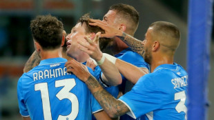 Napoli vence Torino e assume lideran&ccedil;a isolada do Italiano com derrota da Inter