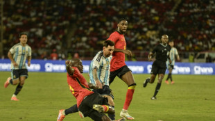 Foot: l'Argentine avec un but de Messi s'impose en Angola