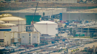 Un fallecido y un herido cr&iacute;tico tras una explosi&oacute;n en el puerto de Barcelona