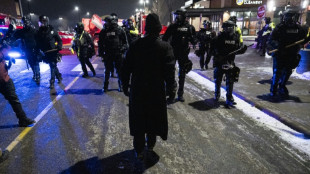 Agentes migratorios abandonan Mine&aacute;polis mientras prosigue la investigaci&oacute;n sobre muerte de manifestante