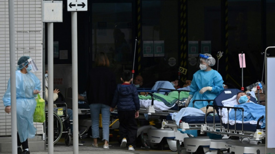 Covid-19: Hong Kong va tester tous ses habitants et reporte la d&eacute;signation de son dirigeant