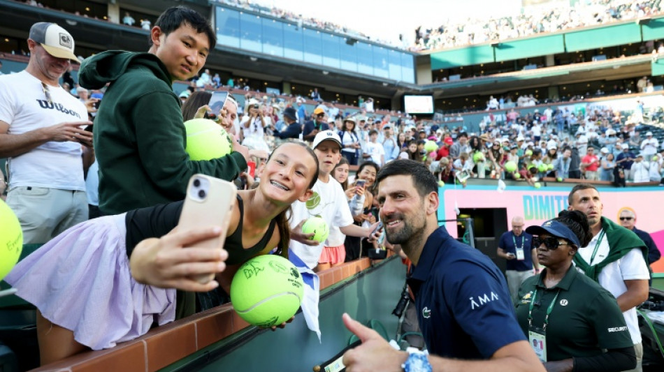 Djokovic suvives scare to reach Indian Wells last 16