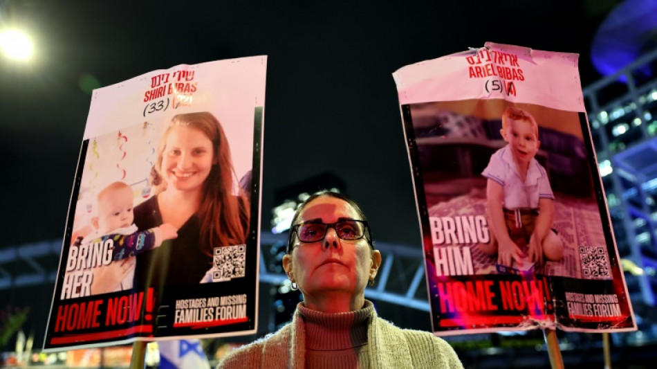 Israel califica a Ham&aacute;s de "monstruo" por ceremonia con f&eacute;retros de los cuatro rehenes devueltos