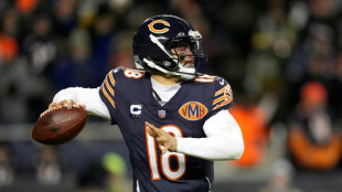 Bears banish Packers, Rams survive Panthers playoff scare