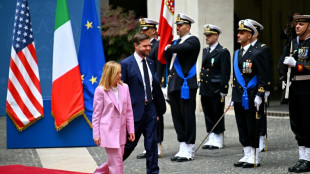 JD Vance se reúne com Meloni em Roma antes de celebrar a Páscoa no Vaticano