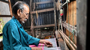 Bangladesh sari weaving tradition hangs by a thread