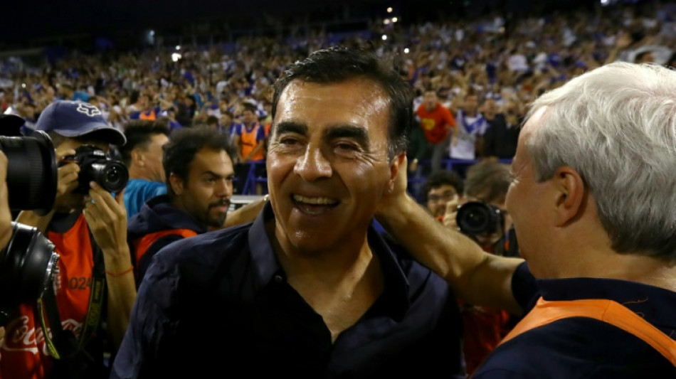 Gustavo Quinteros deja el banco de Vélez Sarsfield tras ganar la liga argentina