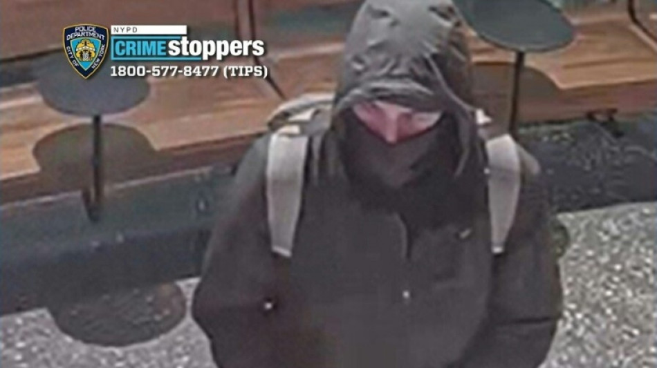 Polic&iacute;a busca con ayuda de c&aacute;maras de seguridad a asesino de alto ejecutivo en Nueva York