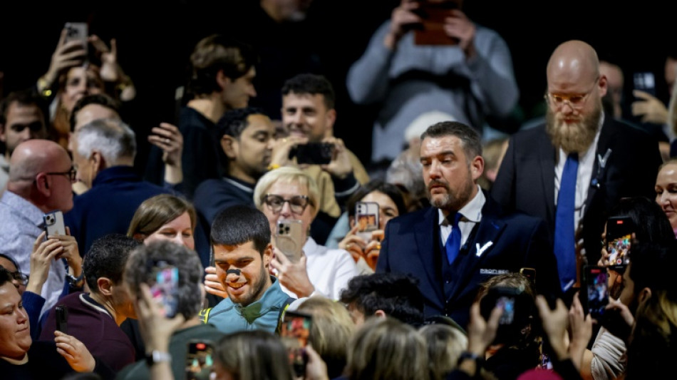 Alcaraz perde set, mas avan&ccedil;a na estreia no ATP 500 de Roterd&atilde;