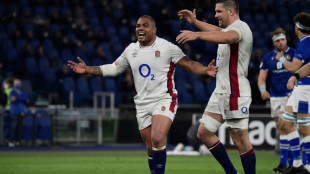 Six nations: l'Angleterre se relance en &eacute;crasant l'Italie