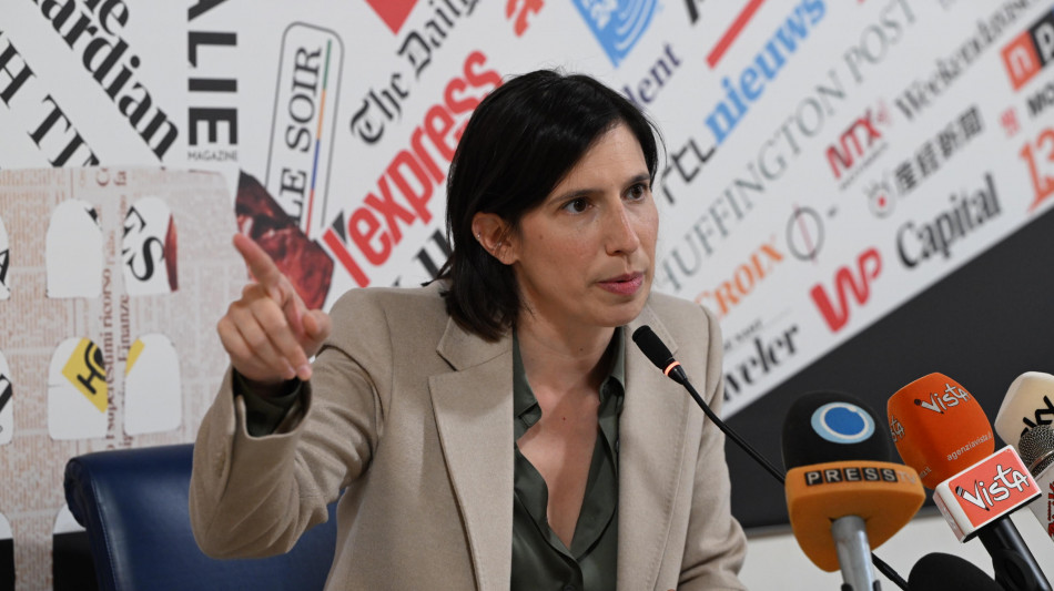 Schlein, governo venga in Parlamento a dire no all'uso delle basi