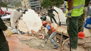 Demora no resgate de corpos ap&oacute;s terremotos revolta venezuelanos